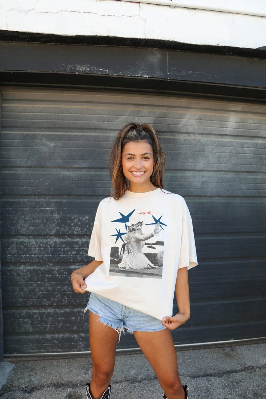 Dolly Tee