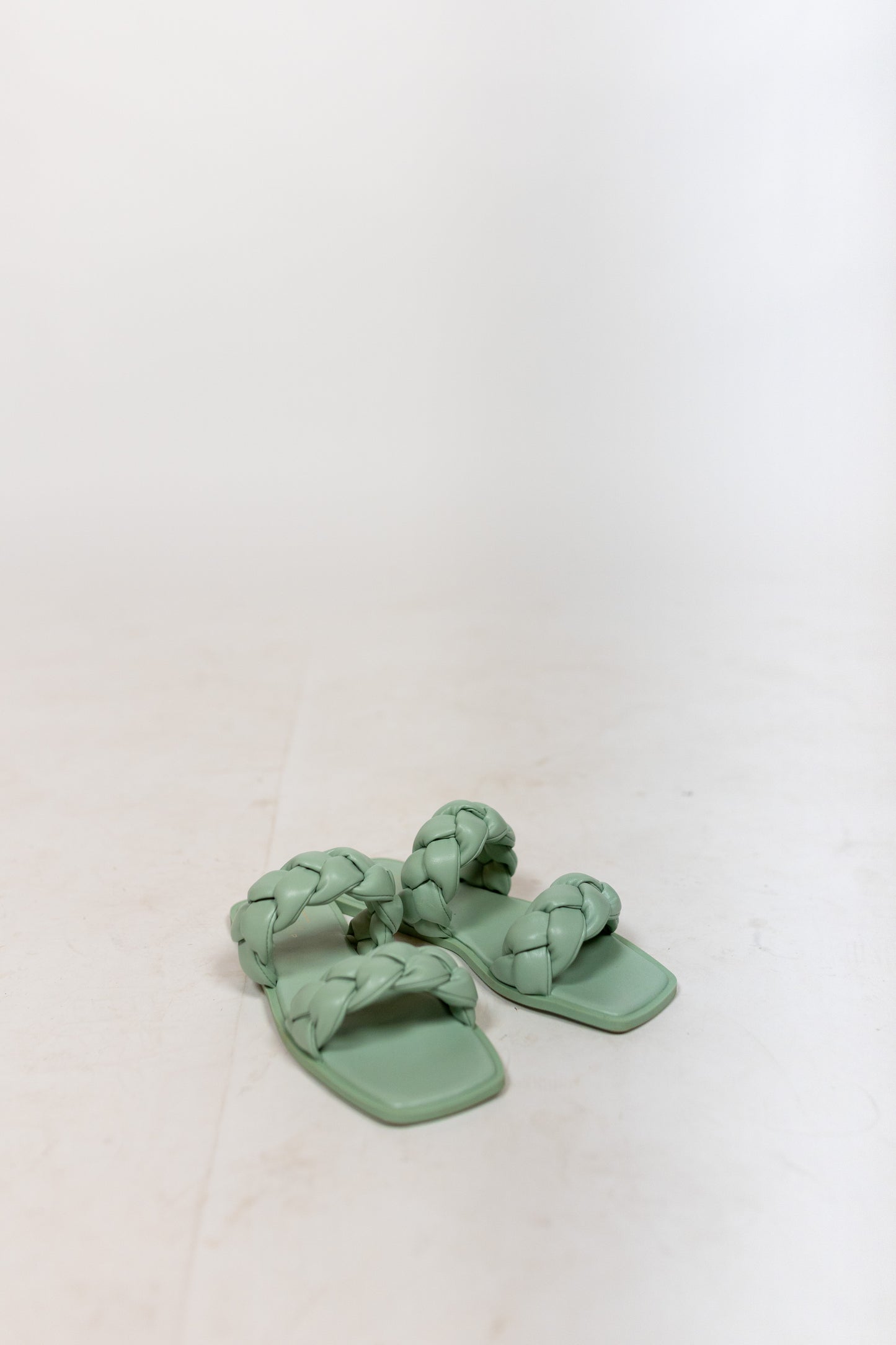 Daria Sandal