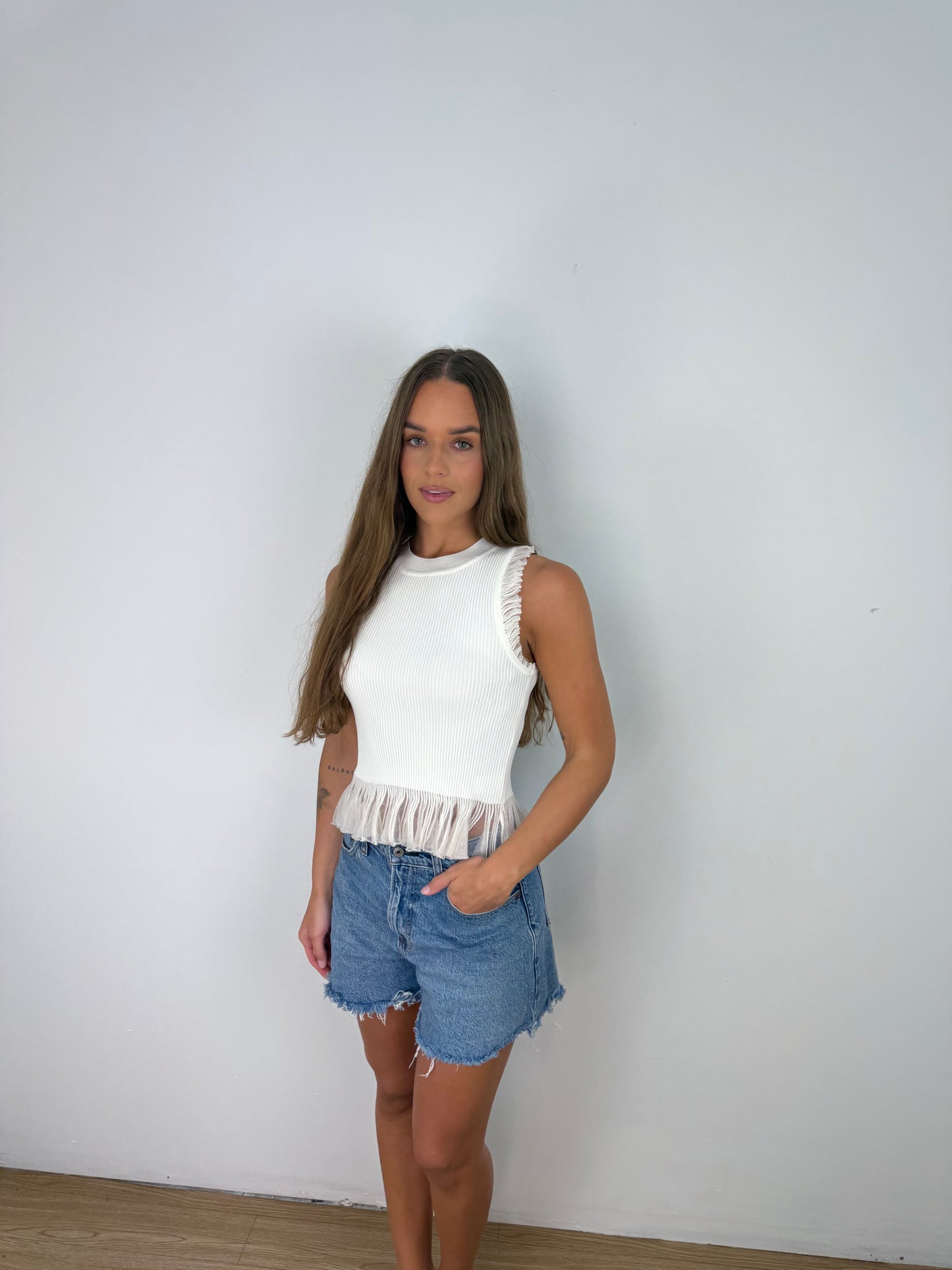 Daya ruffle tank