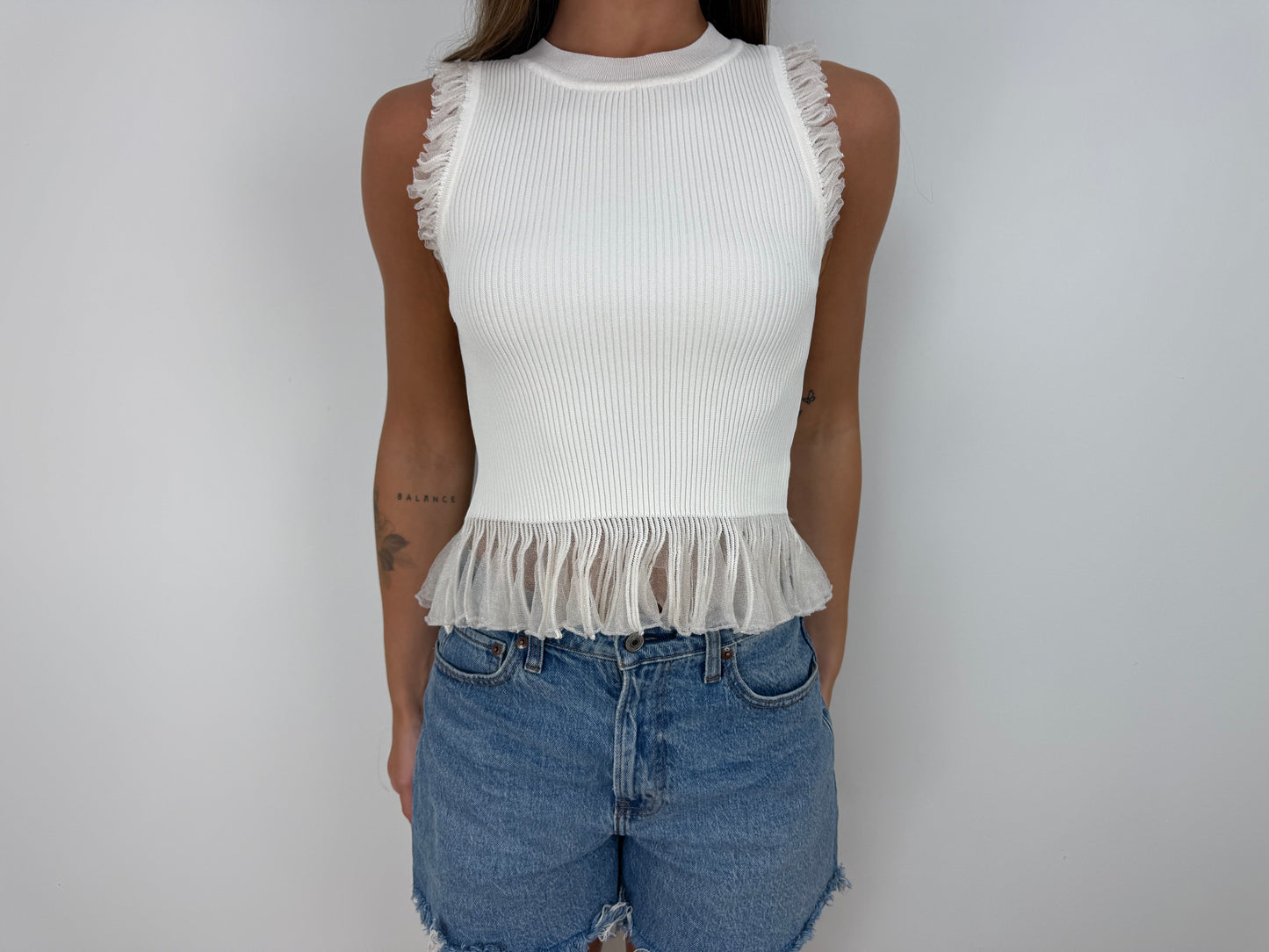 Daya ruffle tank