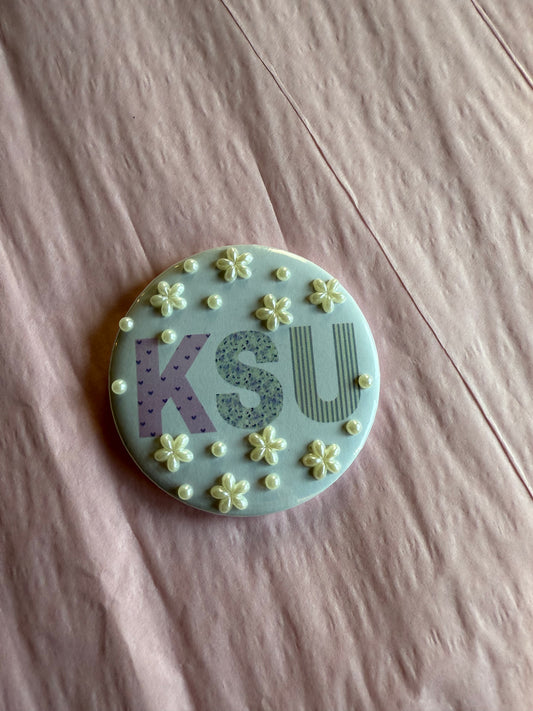 KSU floral pearls button