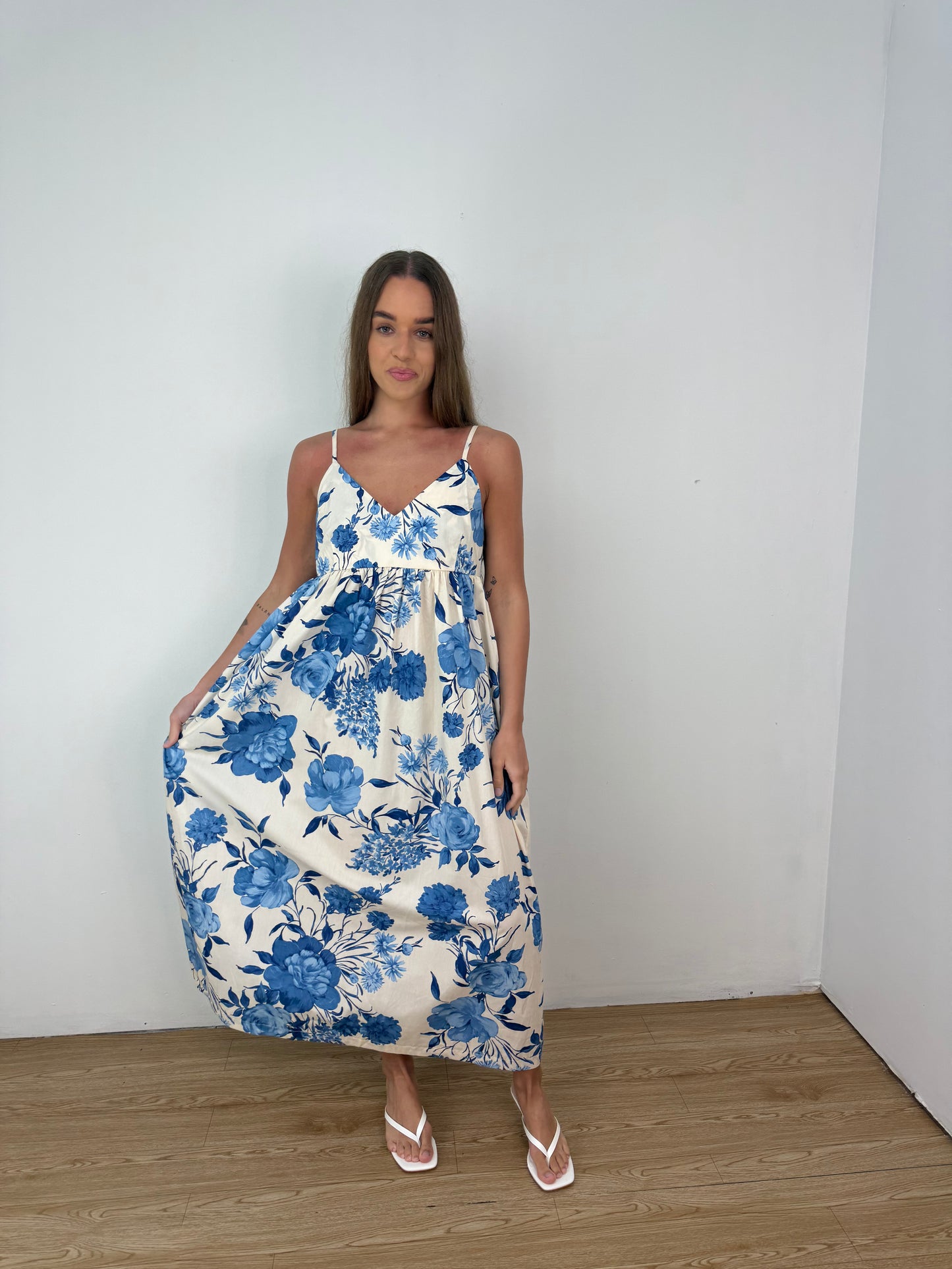 Hallie Floral Midi dress