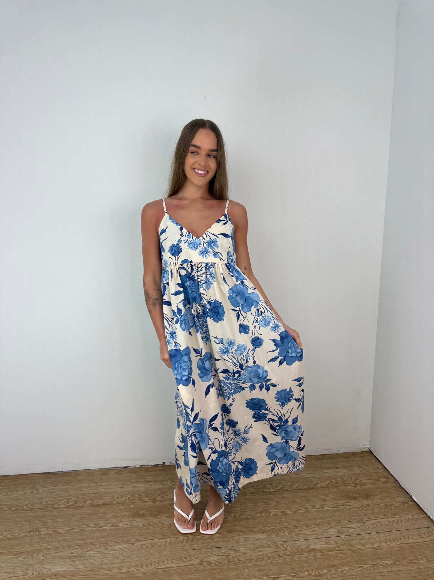 Hallie Floral Midi dress