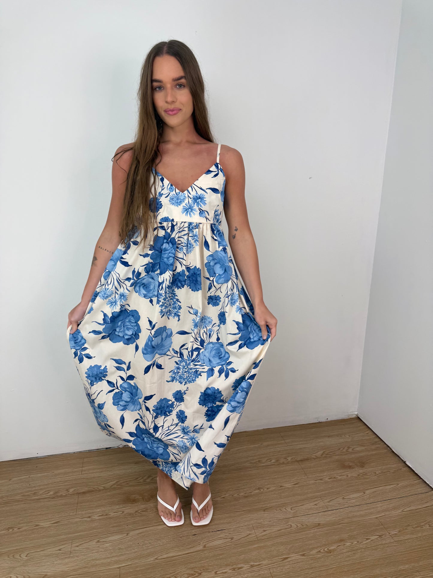 Hallie Floral Midi dress