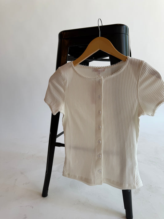 White button up cotton tee