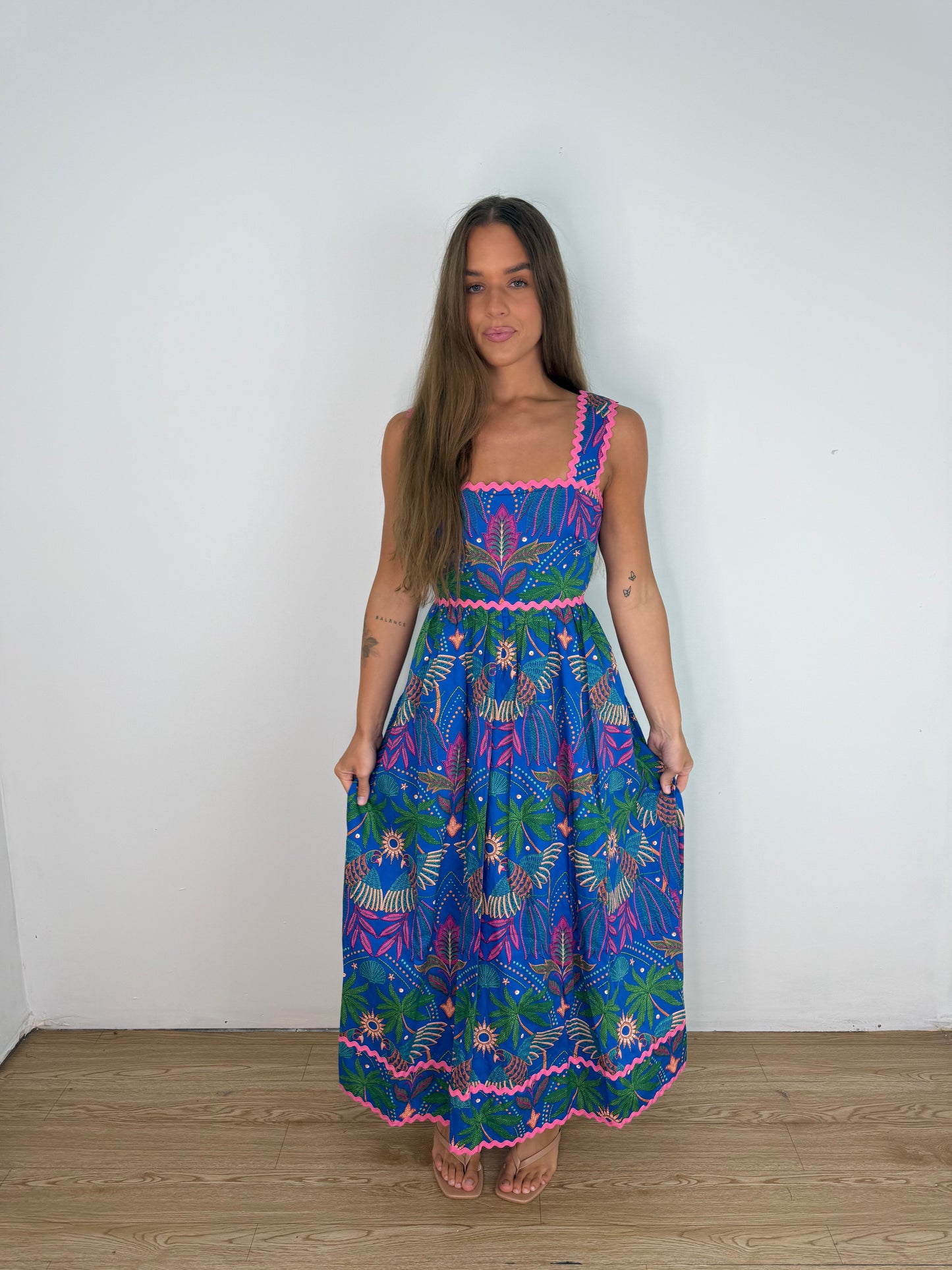 Yori Tropical Midi dress