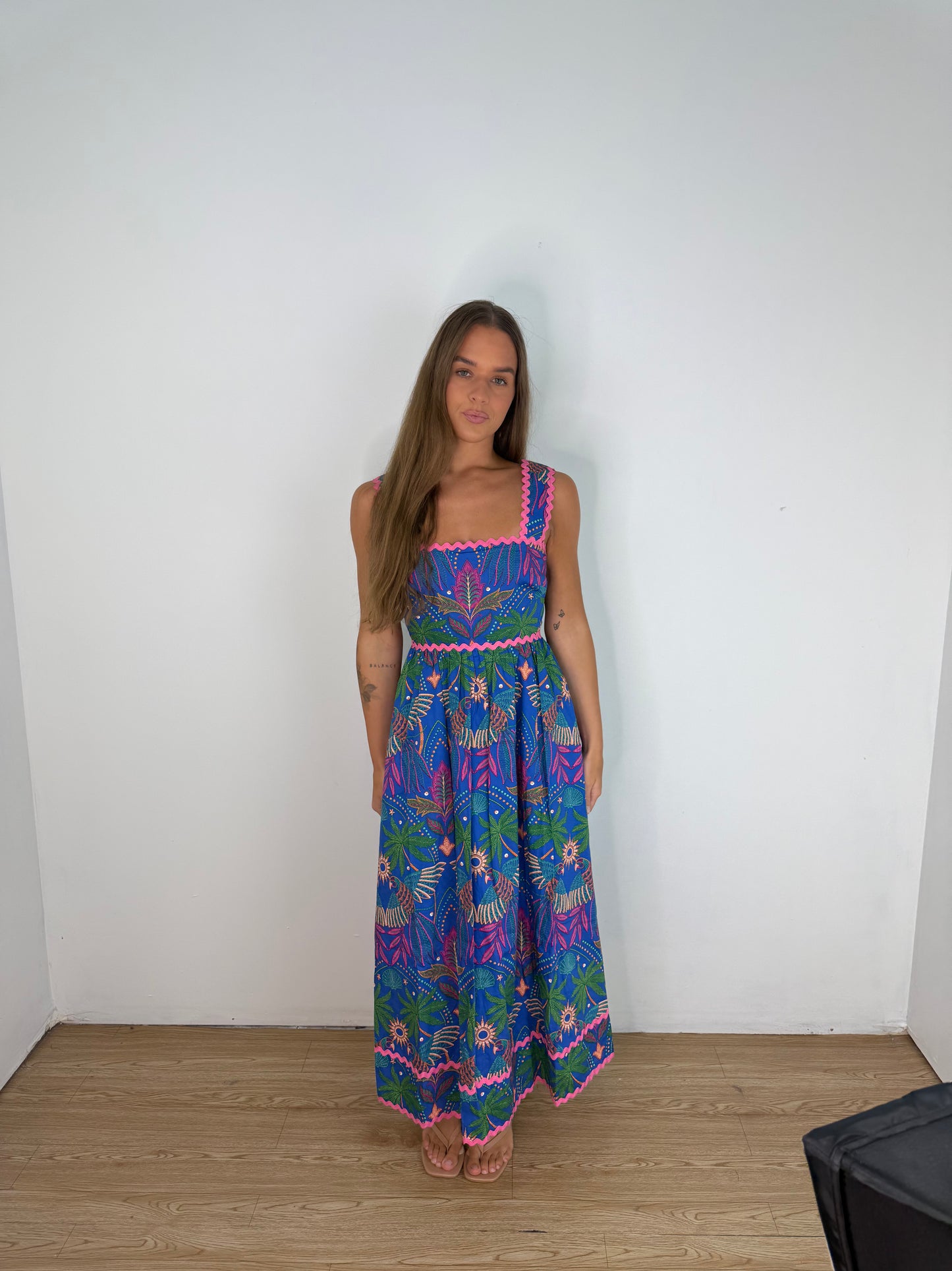 Yori Tropical Midi dress