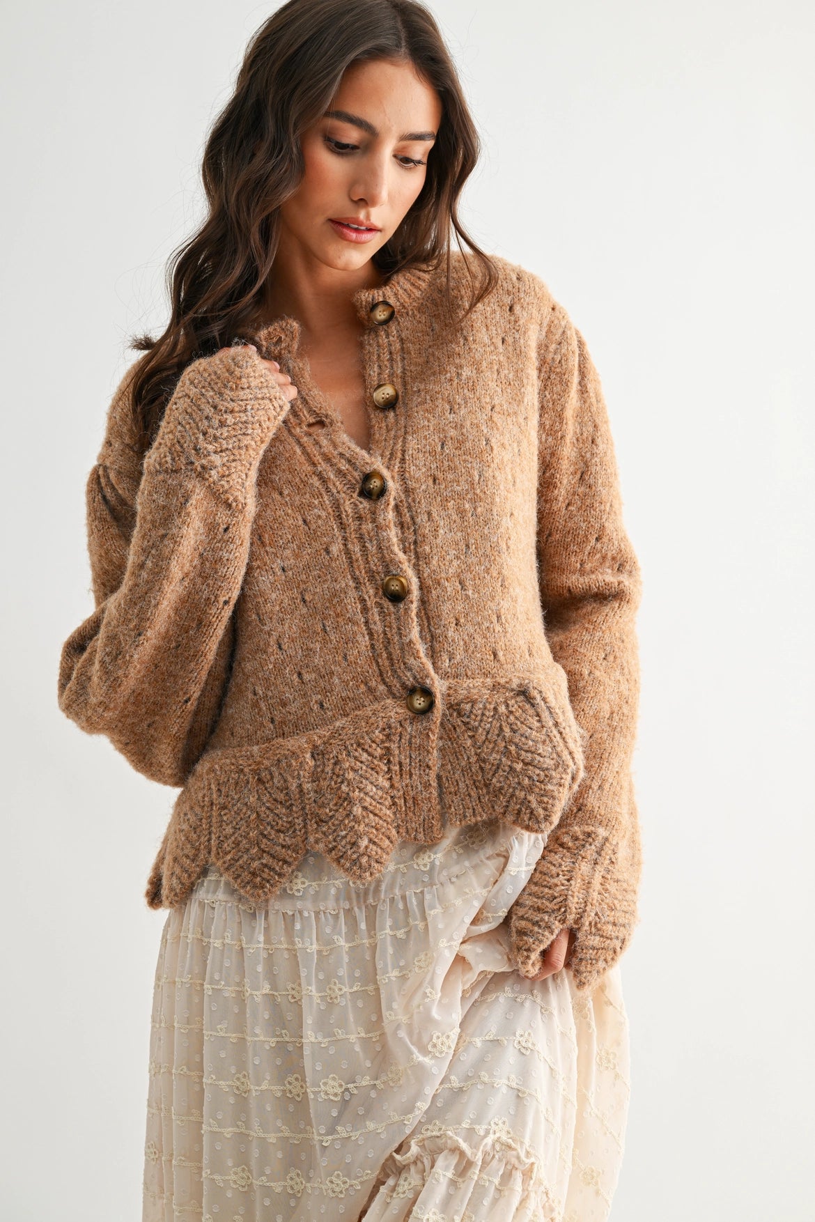 Scalloped hem textured cardigan